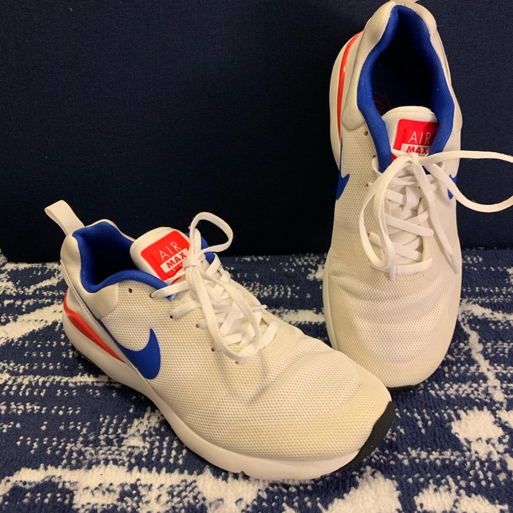 Nike Air Max Siren Running Shoes - Picture 7 of 8